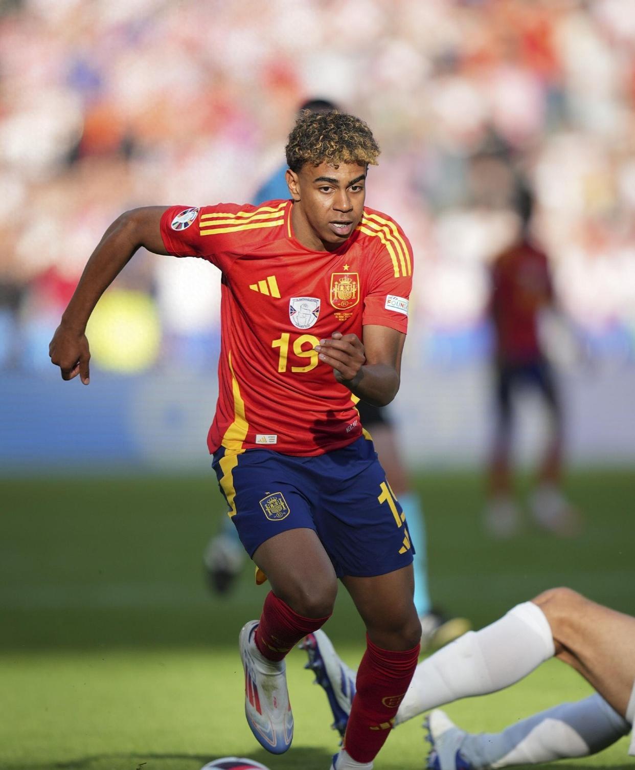 南宫体育集团-包含萨克拉门托国王迎法国杯关键赛，赛后绝杀压哨，赛场秩序良好，高层口径保持一致的词条